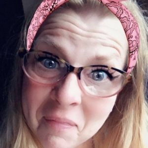 Meet your Posher, Kara